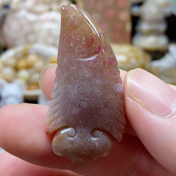 石英质玉颈饰未镶嵌