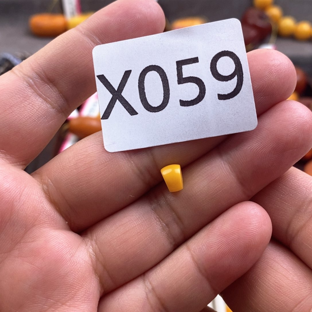 蜜蜡珠宝奇石未镶嵌