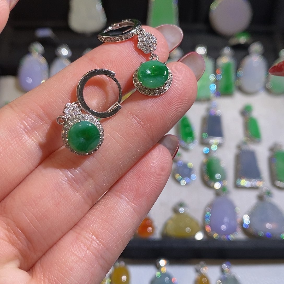 翡翠耳饰银S925镶嵌天然翡翠