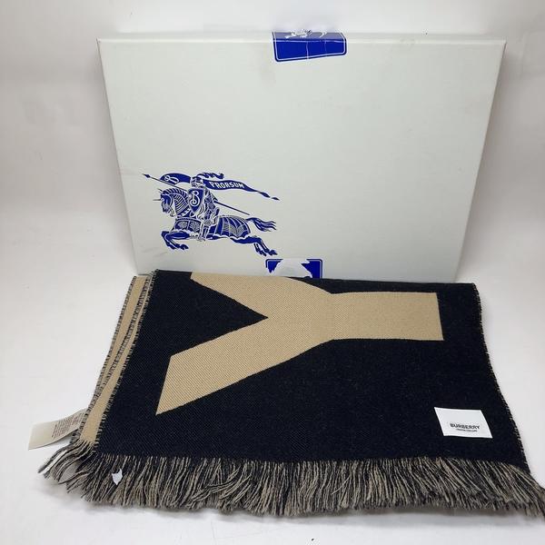 95新 BURBERRY/博柏利 范大范围巾/4186 9697