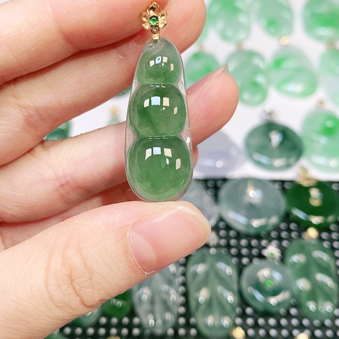 翡翠吊坠(不含链)18K金镶嵌