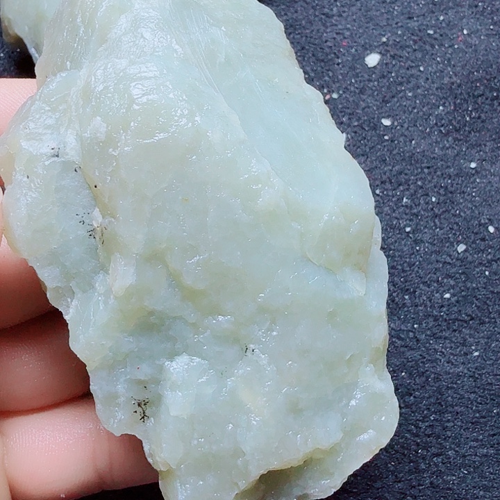 未镶嵌和田玉（糖玉）珠宝半成品