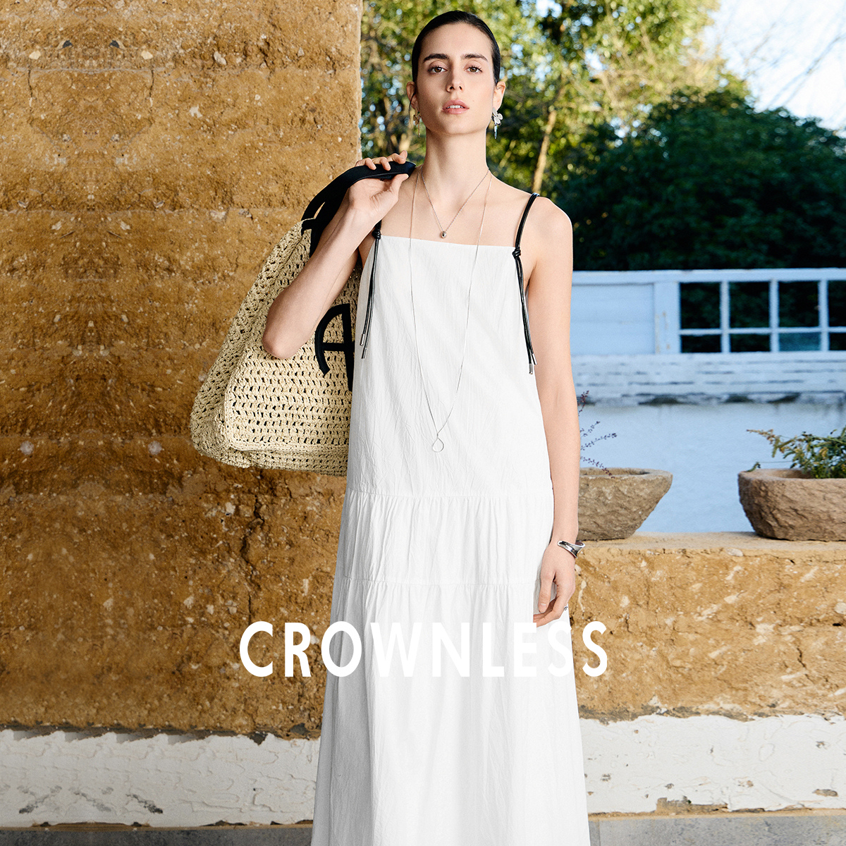 CROWNLESS未冕2025夏新品轻薄纸感100%棉设计感褶裥吊带A字连衣裙