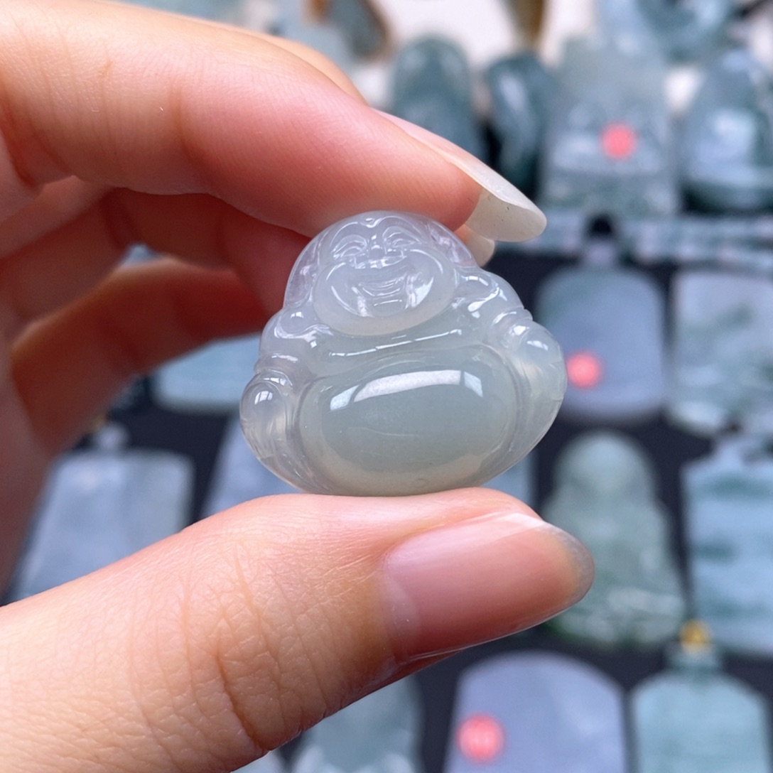 翡翠未镶嵌颈饰佛公