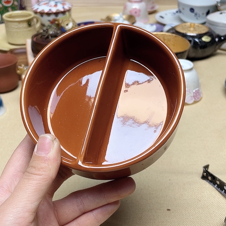 紫砂茶壶盘子都给她