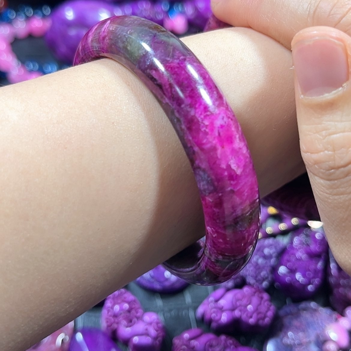 【闪购商品】琉璃颈饰舒具石老油料45