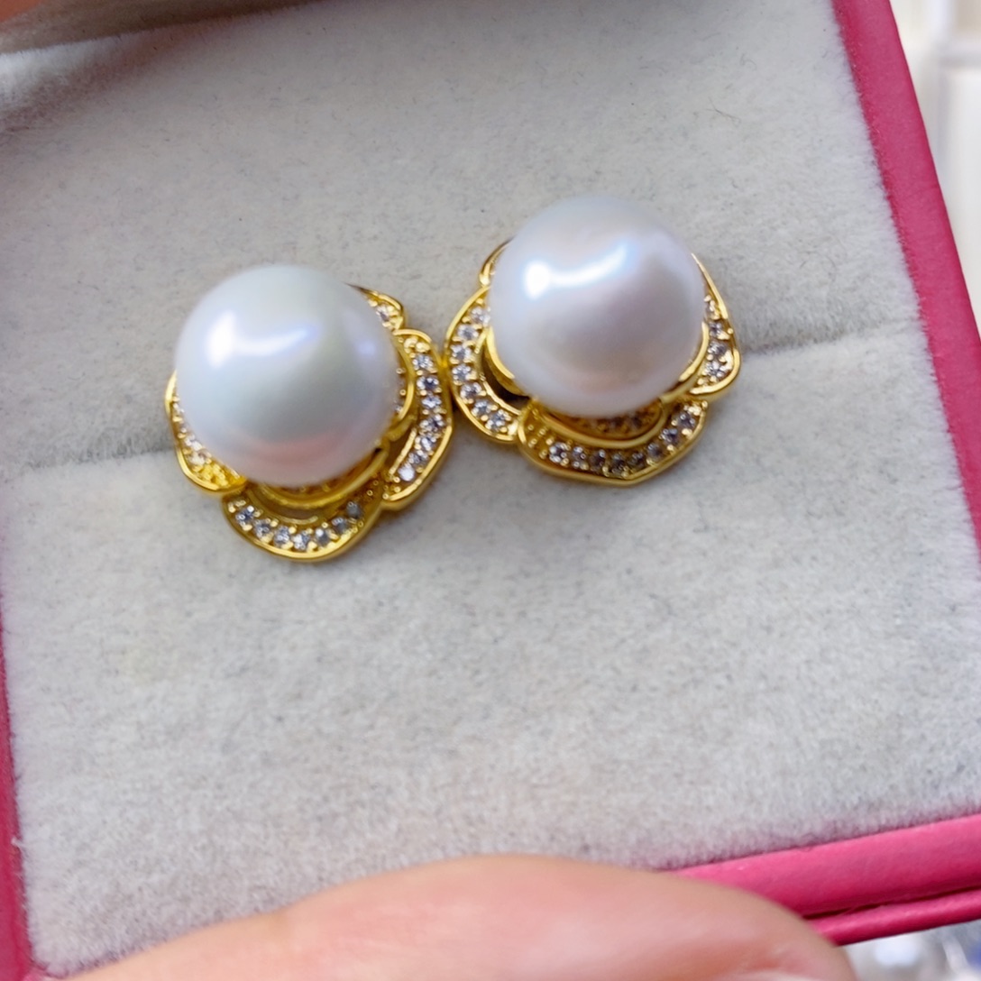 淡水珍珠耳饰合金