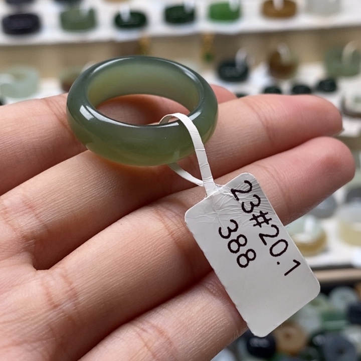 和田玉未镶嵌戒指