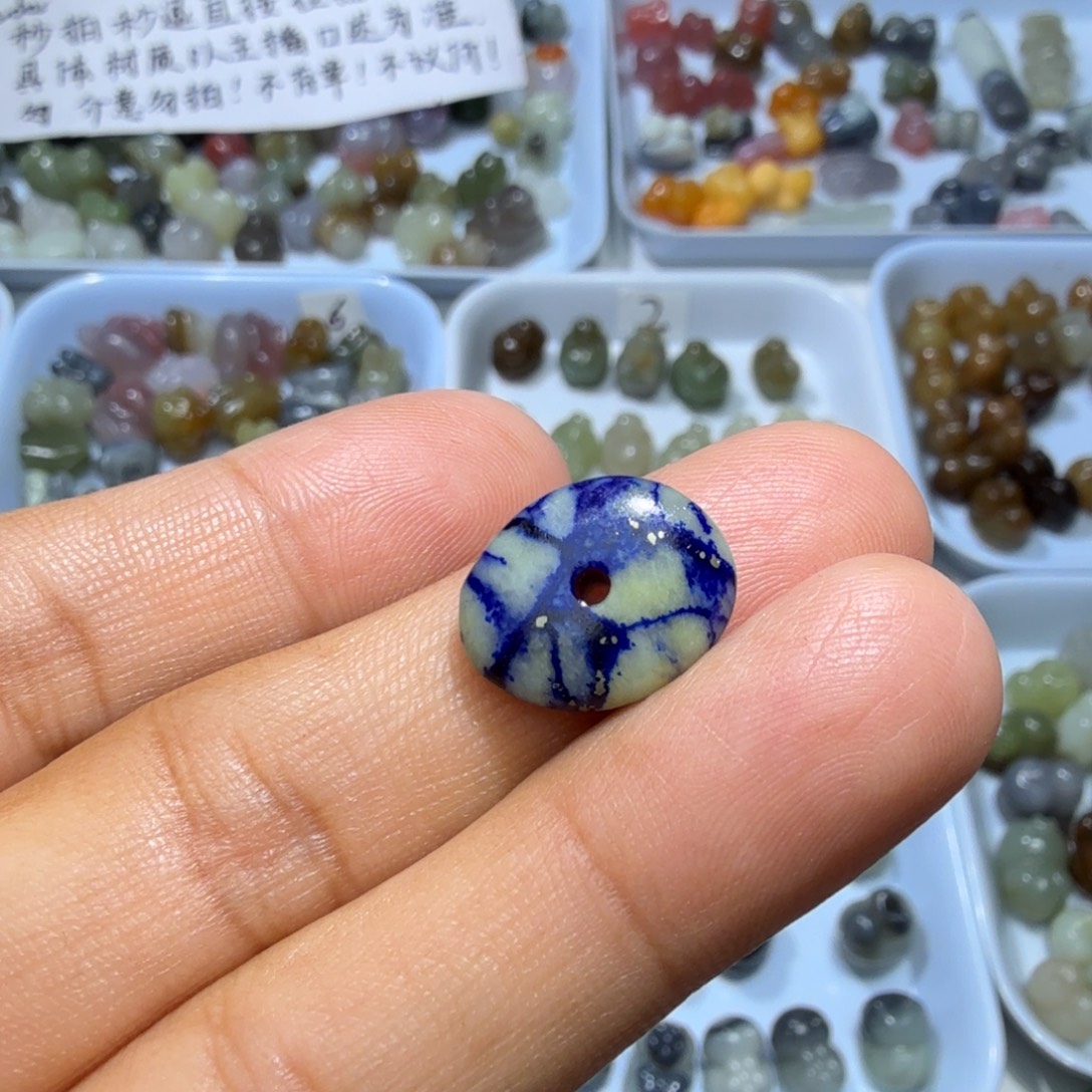 和田玉未镶嵌珠宝奇石