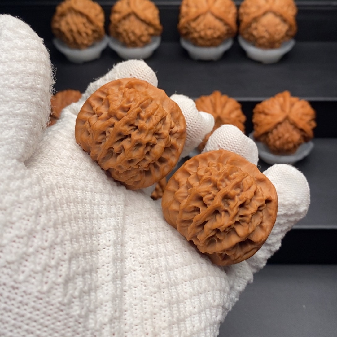 文玩核桃把件40秦闷