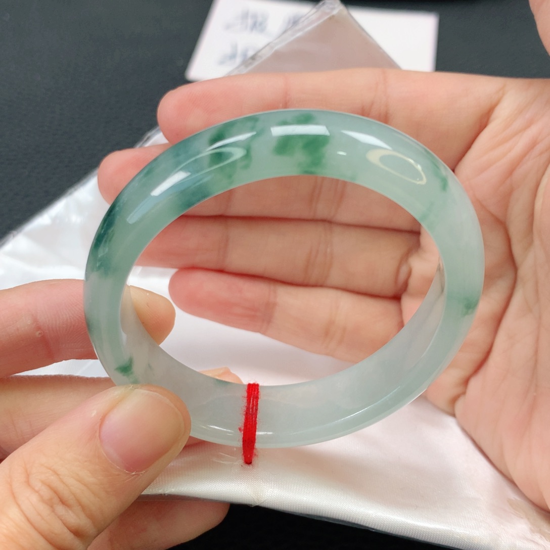 翡翠手镯未镶嵌贵妃52