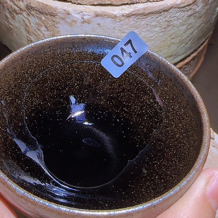 茶盏我要看电视啦打你哦