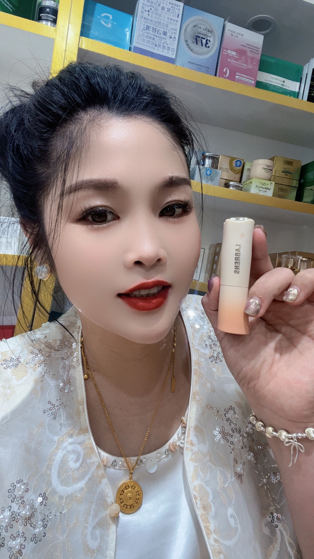 依魅推荐：不掉妆口红