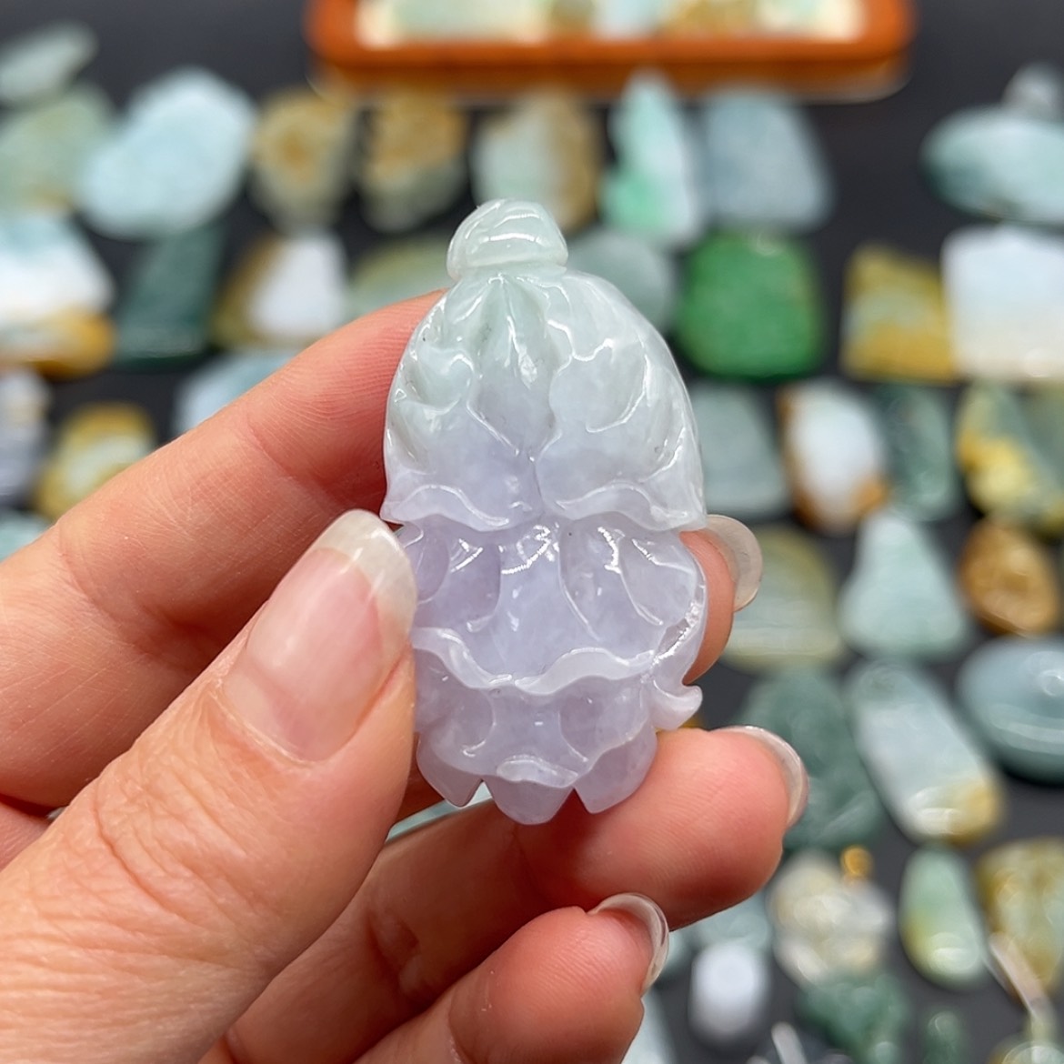 【闪购商品】翡翠颈饰未镶嵌白菜