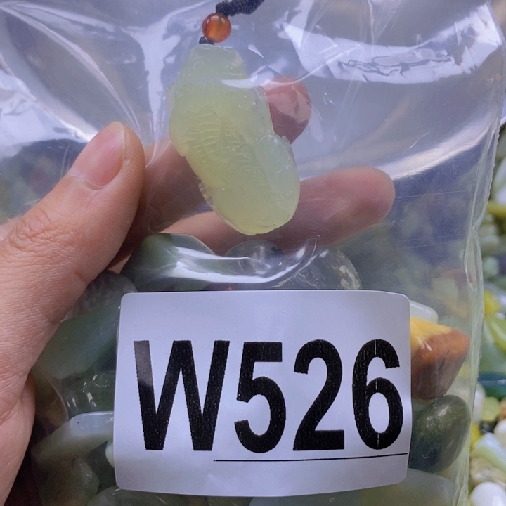 未镶嵌岫玉鱼缸石