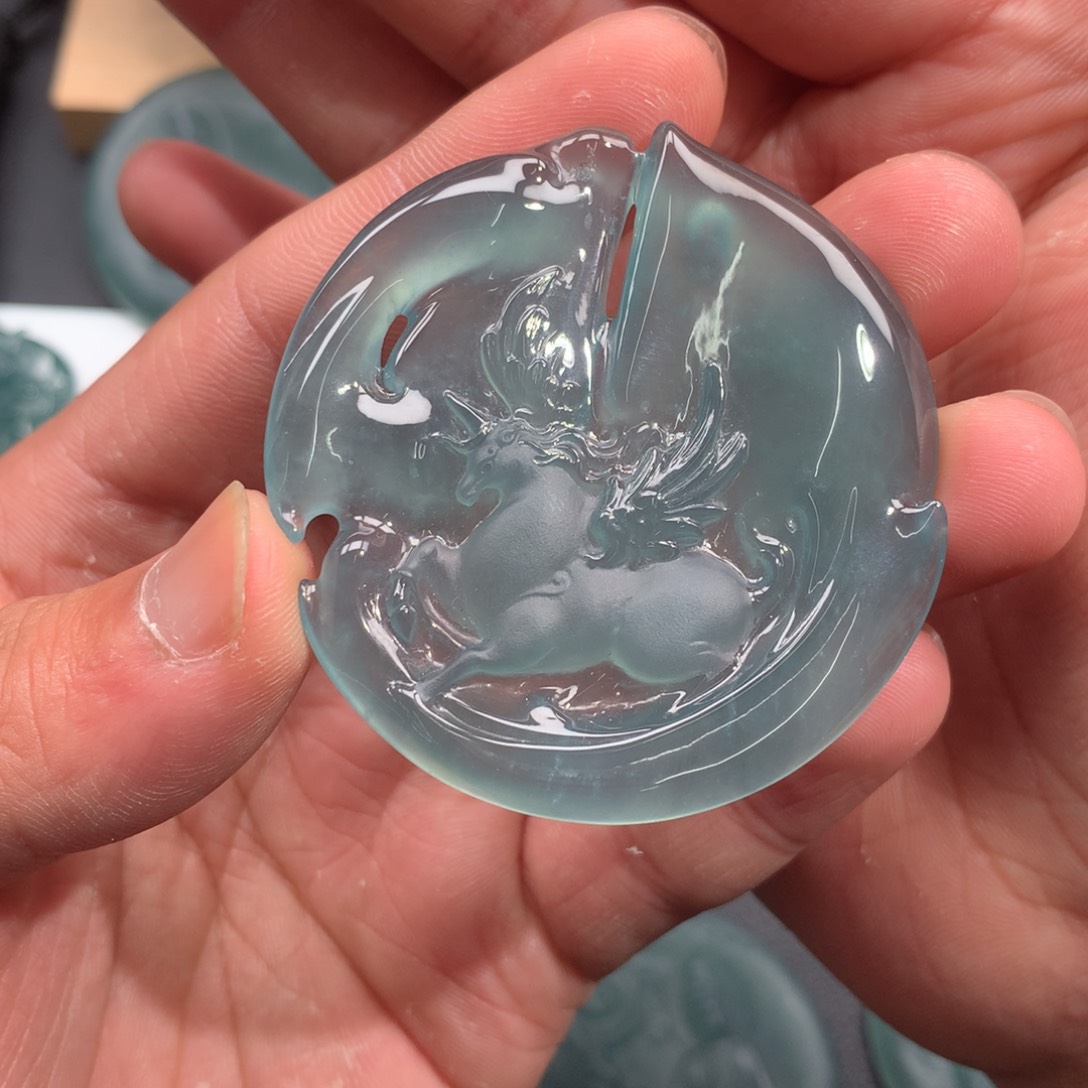 定制翡翠未镶嵌少*梦