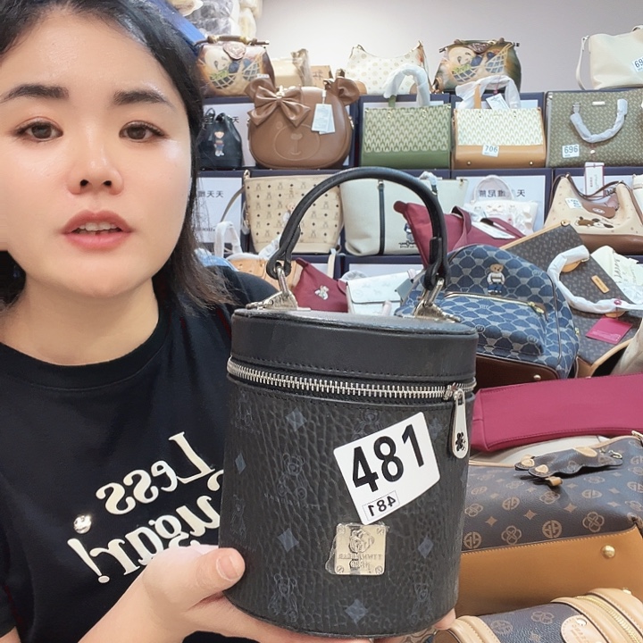 PVC包包包包包包包包包包吧