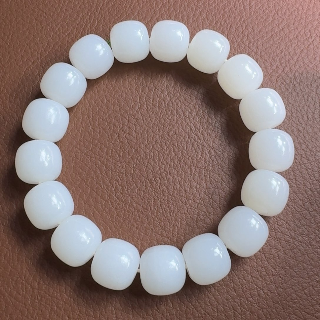 时***丶和田玉未镶嵌手链