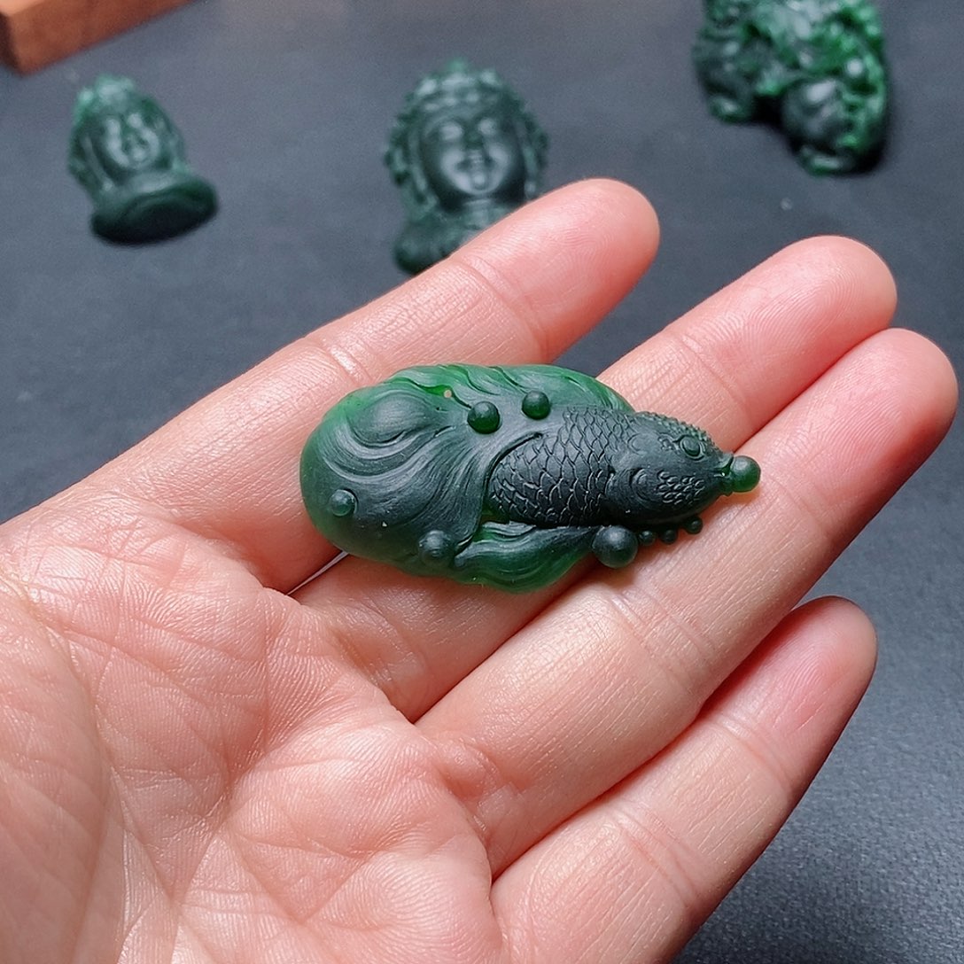 定制翡翠未镶嵌翡翠吊坠x