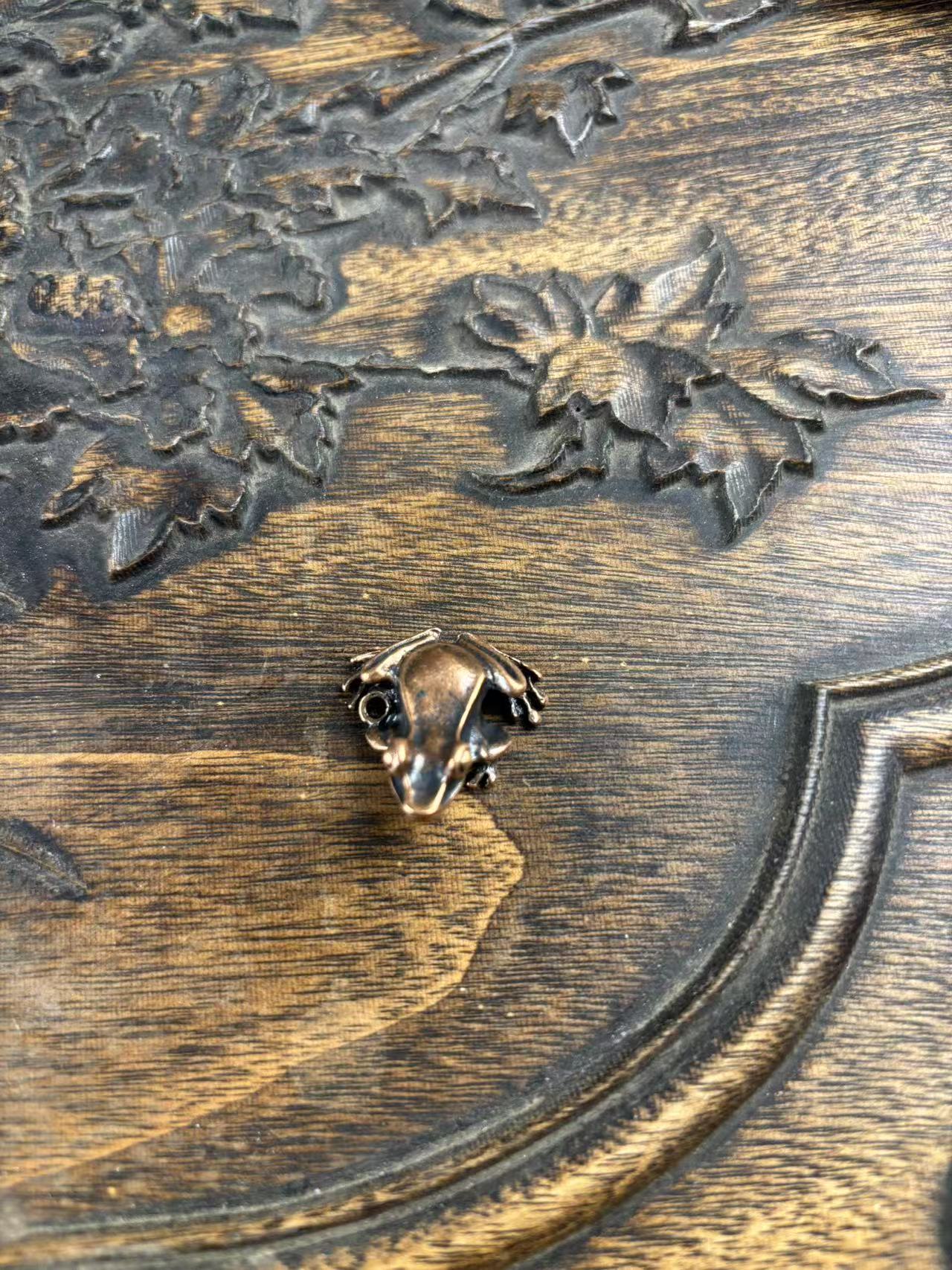 小铜青蛙一个{小七甄选}