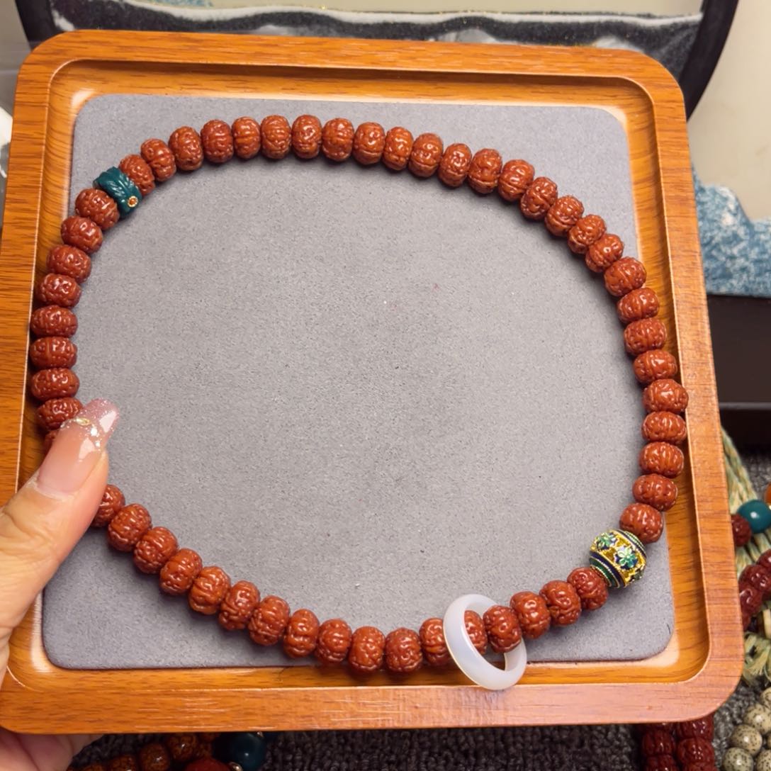 金刚菩提吊坠一代纯血老树王六瓣