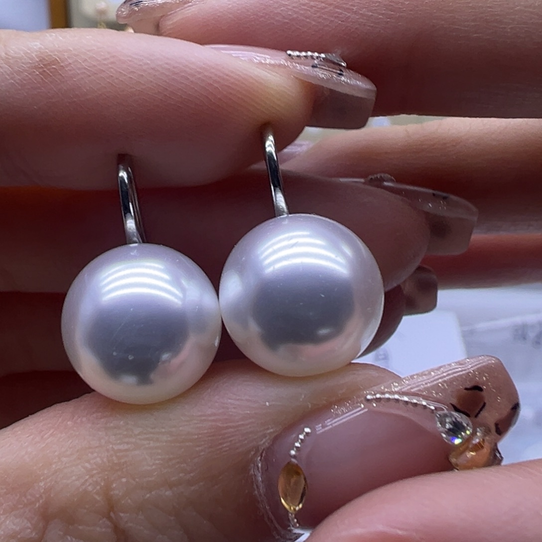 淡水珍珠耳饰未镶嵌