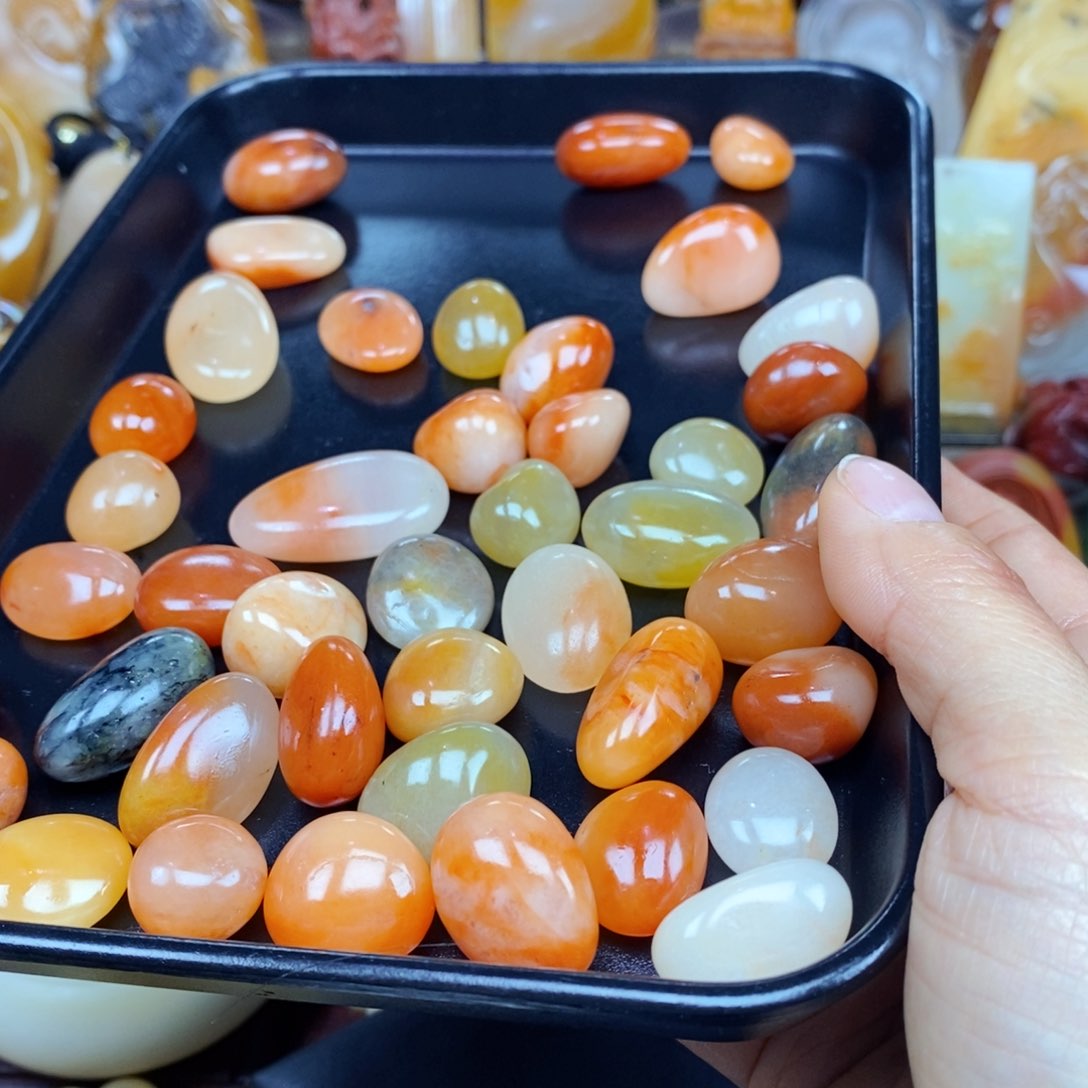 石英质玉颈饰未镶嵌