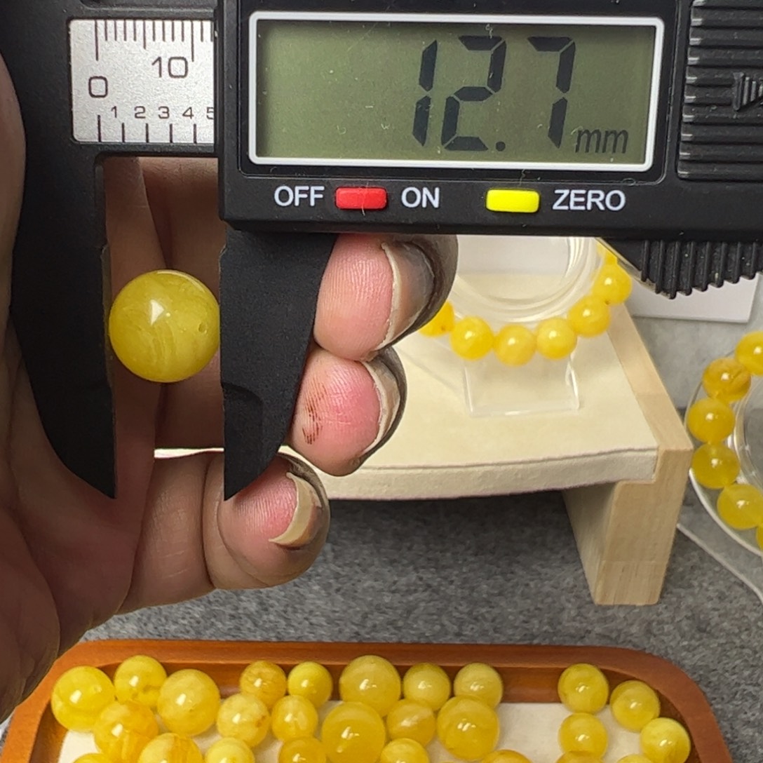 琥珀未镶嵌裸石微瑕017