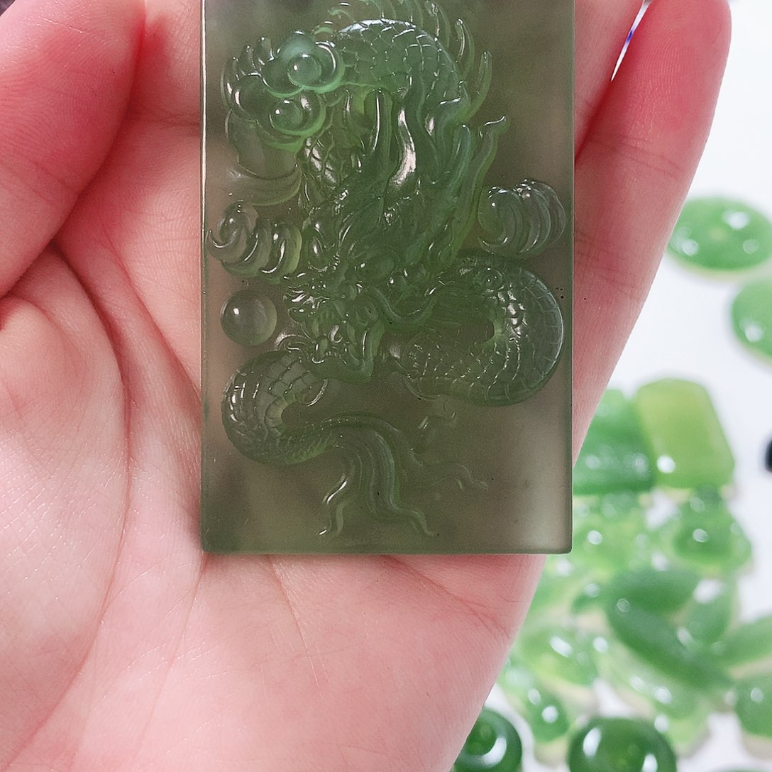 心***孩蛇纹石玉未镶嵌挂件