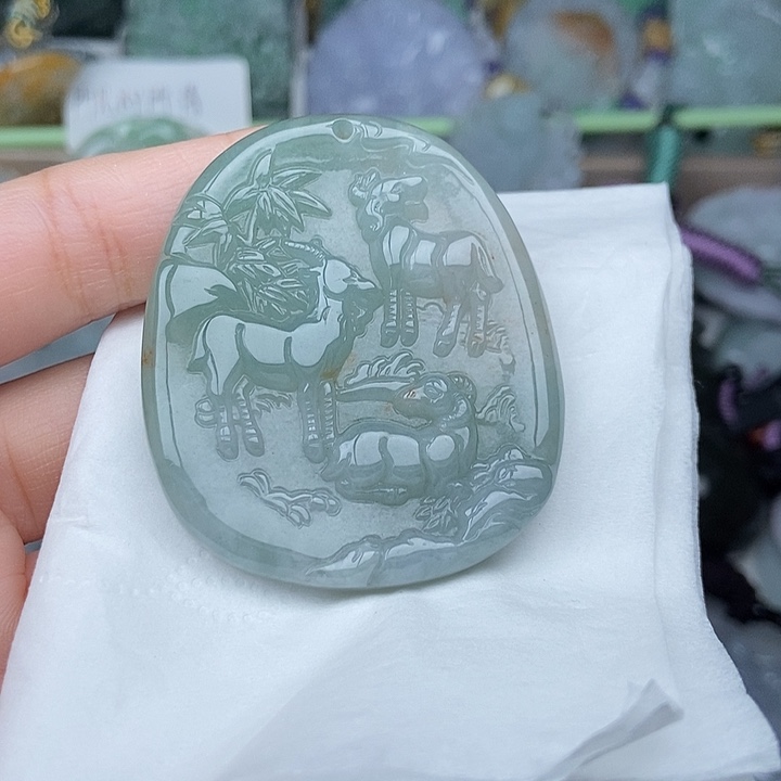 翡翠未镶嵌颈饰翡翠