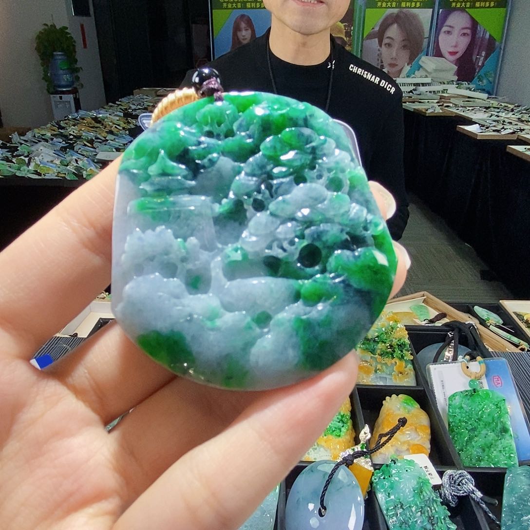 颈饰未镶嵌翡翠翡翠