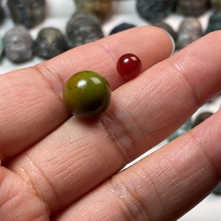 南红玛瑙未镶嵌颈饰