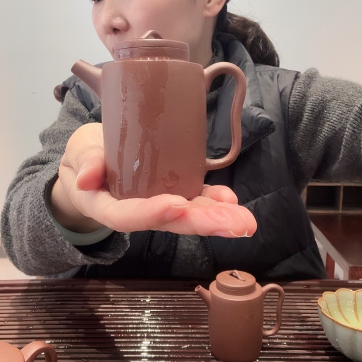 紫砂茶壶120cc底潮清及直微瑕