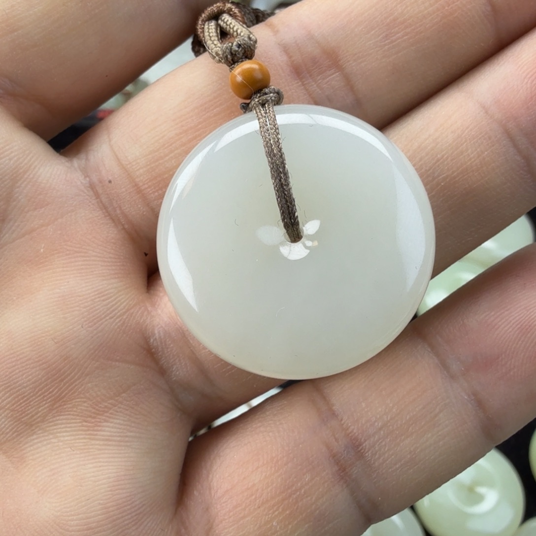 和田玉（糖玉）未镶嵌手镯