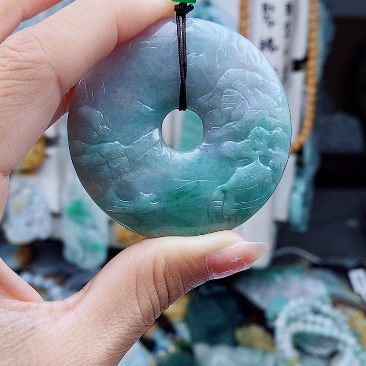 翡翠未镶嵌颈饰翡翠