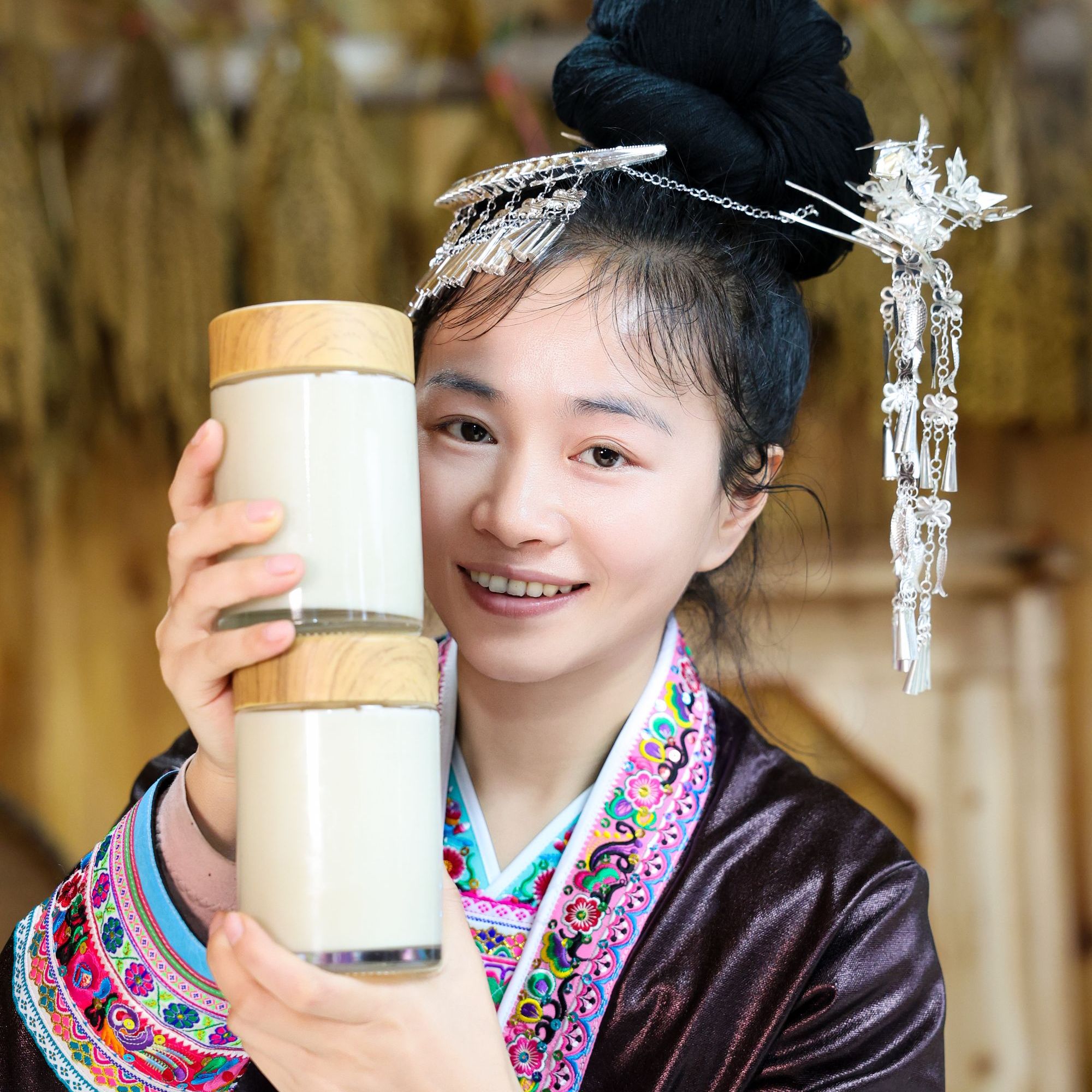 贵州深山土蜂蜜百花蜜冬蜜