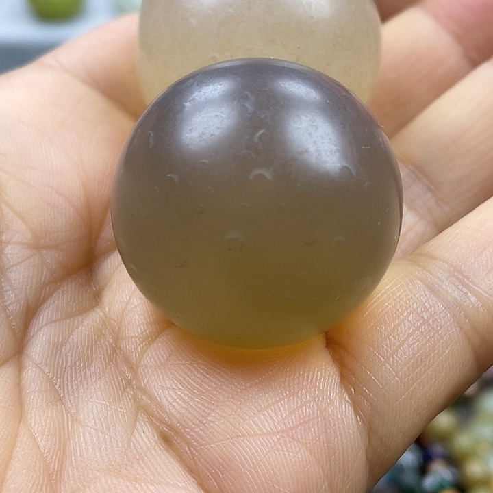 顺***子玛瑙/玉髓未镶嵌颈饰