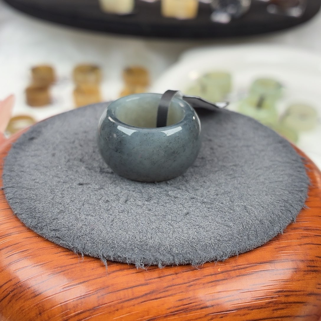 和田玉未镶嵌戒指b154青花墩16.3不退换
