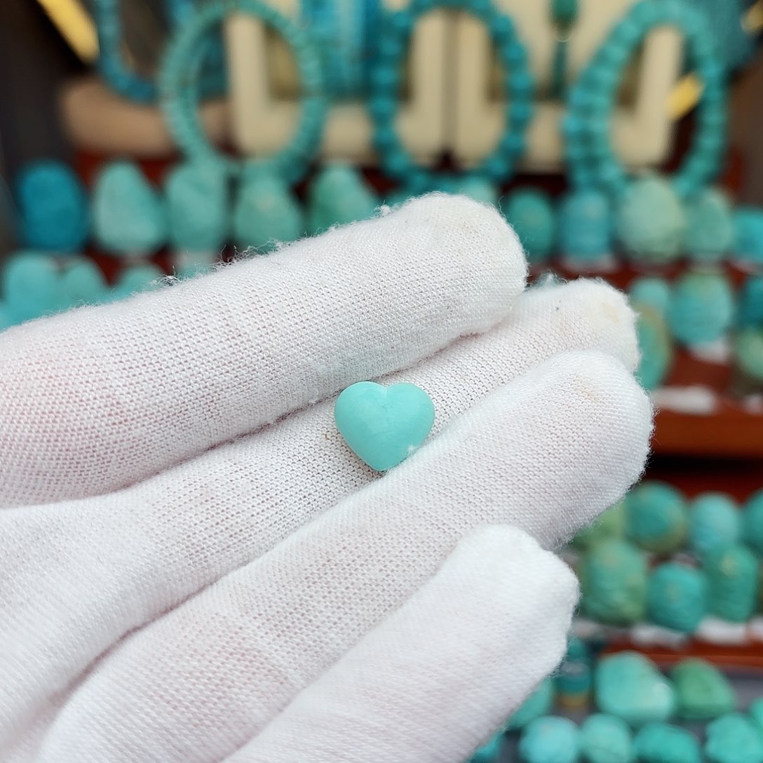 绿松石配饰未镶嵌