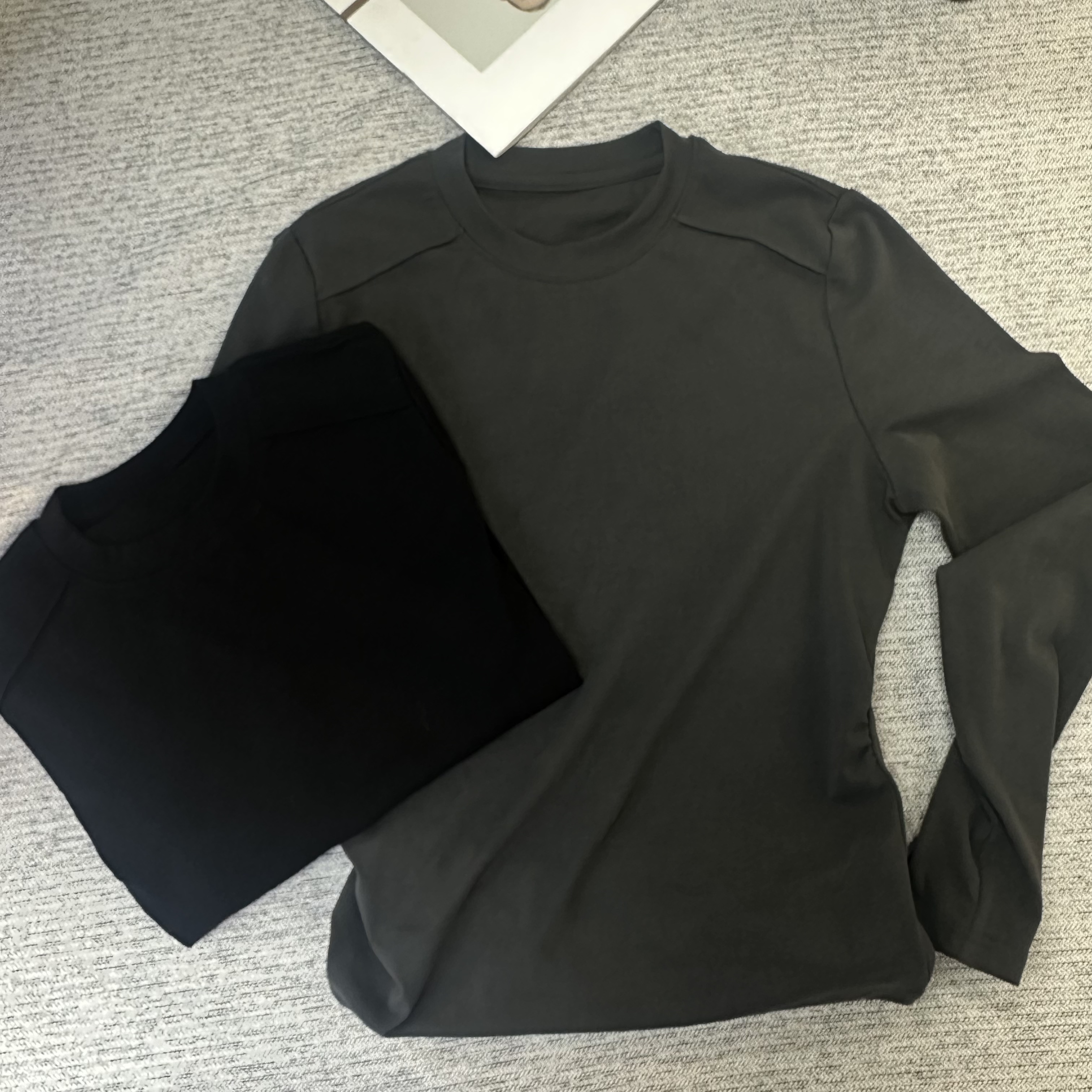 8070#新款纯色圆领加厚抓绒打底衫修身设计长袖T恤