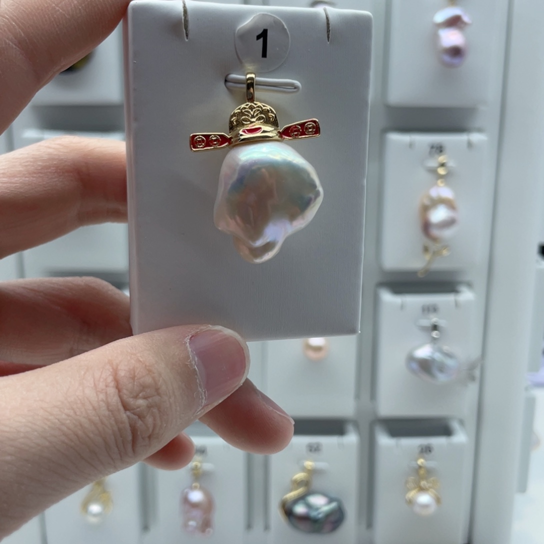 合金淡水珍珠颈饰