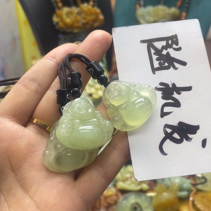 蛇纹石玉合金颈饰