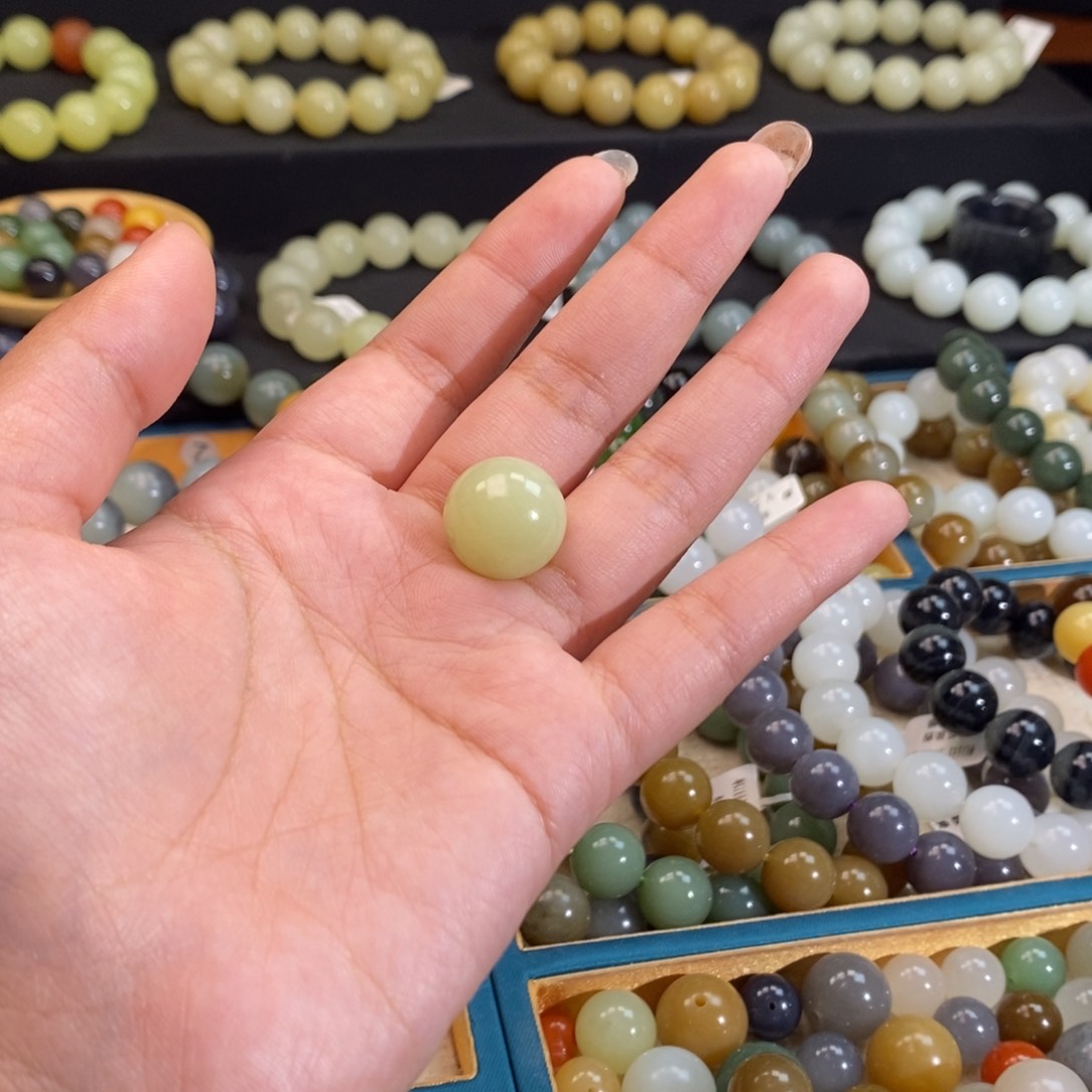 和田玉单珠未镶嵌Z16