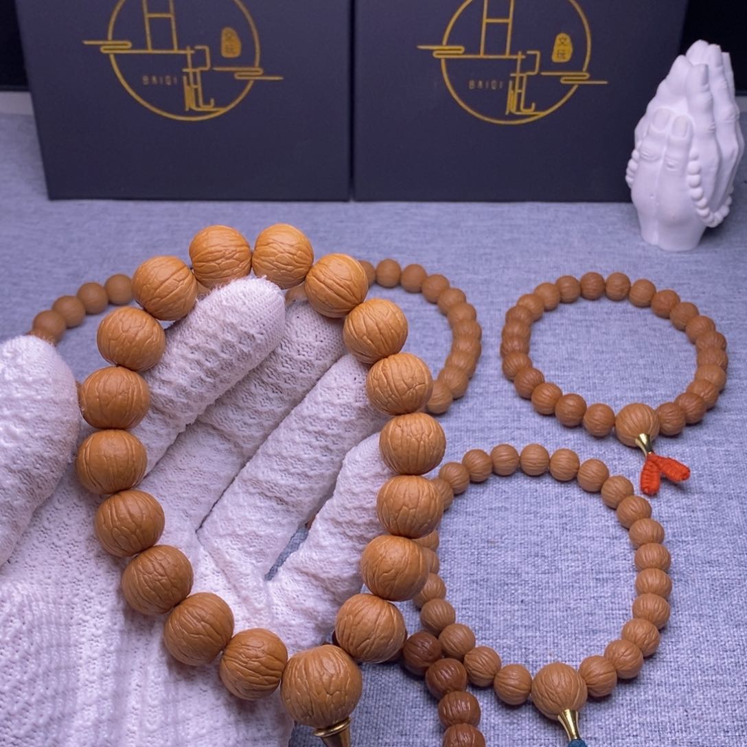 猴头核桃吊坠聚宝盆388