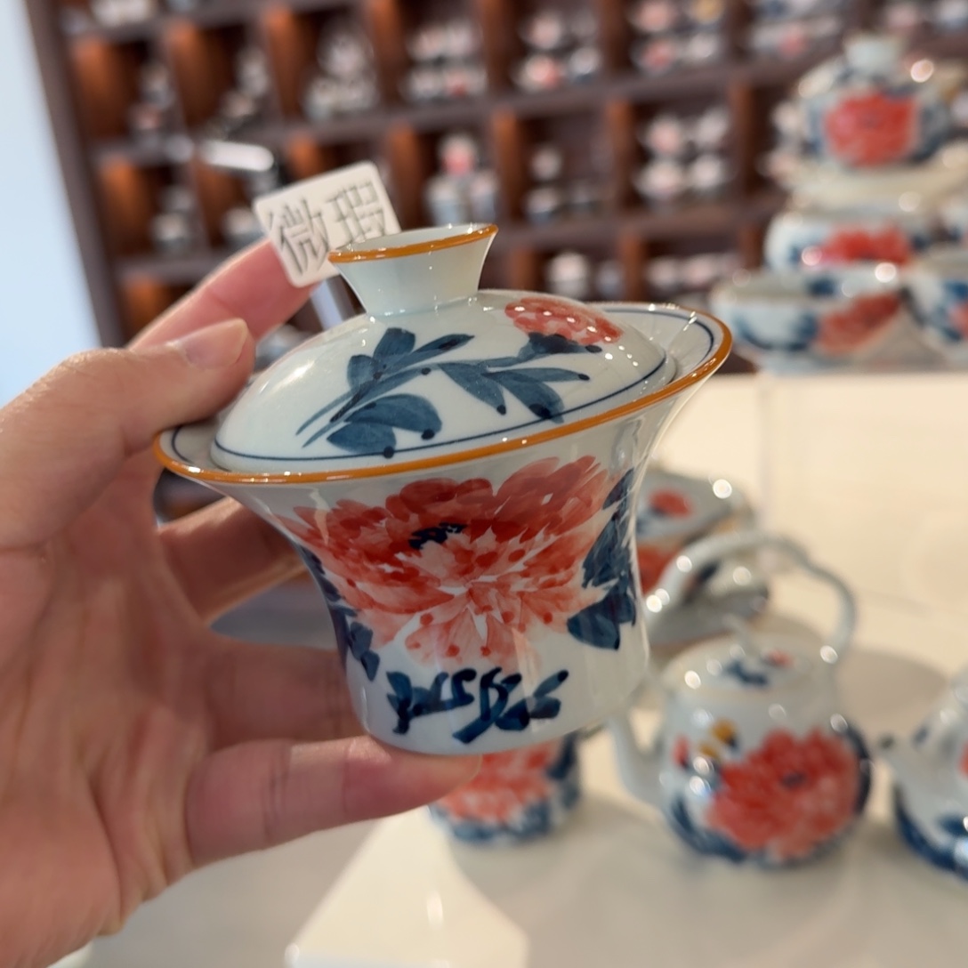 釉下手绘茶具微瑕