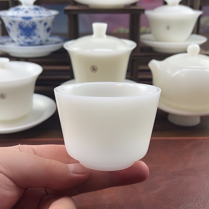 隐唐窑/璞玉素烧自生釉120ml马蹄主人杯