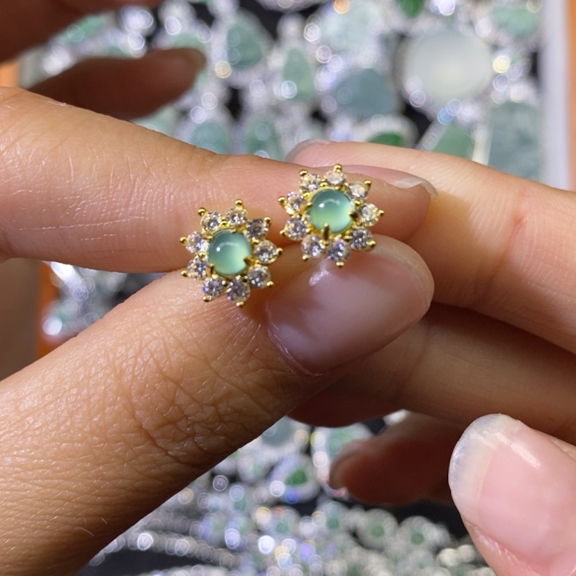 【闪购商品】翡翠颈饰未镶嵌天然