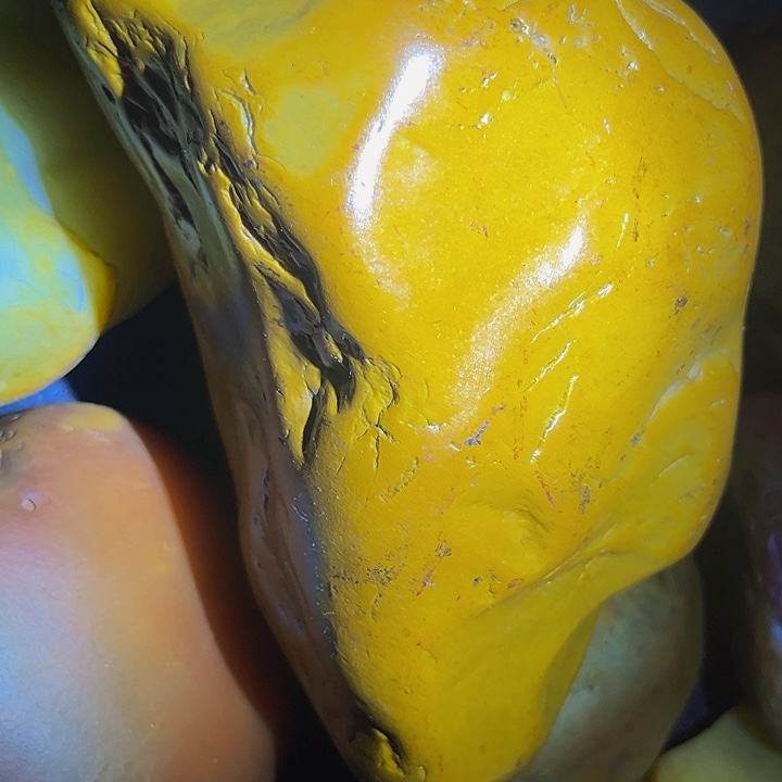 晏***波老挝石黄蜡石籽料