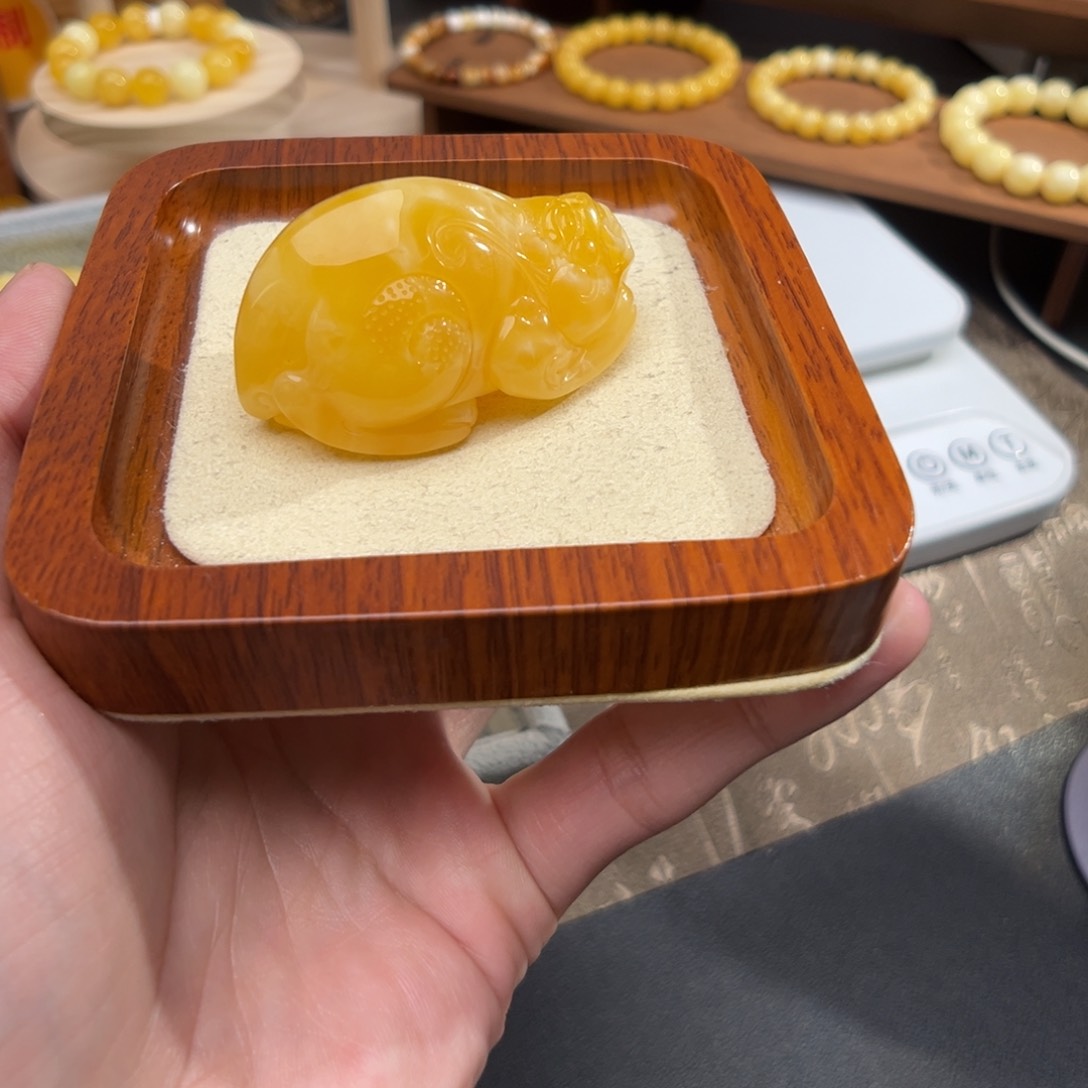 琥珀珠宝奇石未镶嵌琥珀珠宝奇石未镶嵌1