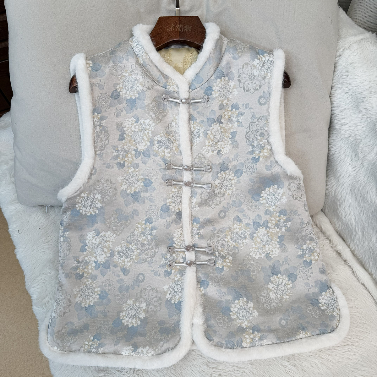 【云悠】新中式毛毛马甲加厚棉背心国风2025年秋冬新款高端上衣女